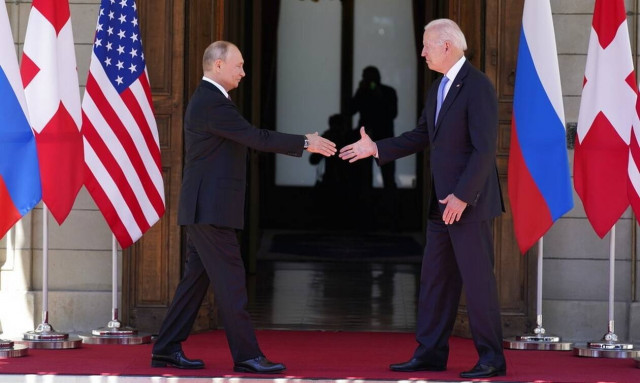 Ρωσία: Οι συνομιλίες Μπάιντεν-Πούτιν εξελίχθηκαν περίπου «όπως αναμένονταν»