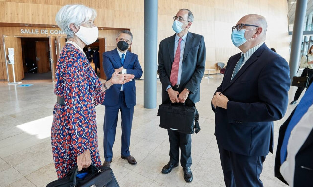 Κρίσημη συνάντηση για το το νέο πλαίσιο νομισματικής πολιτικής που θα εφαρμόσει η ΕΚΤ