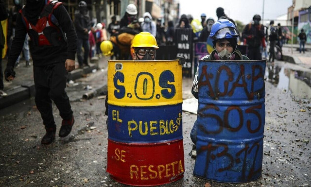 Κρίση στην Κολομβία: Νεκρός 23χρονος διαδηλωτής, 4 αστυνομικοί τραυματίες στην Κάλι