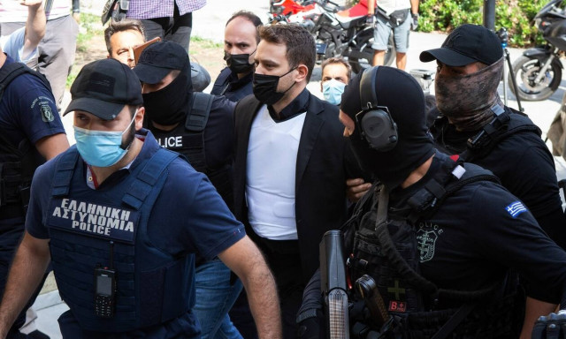 Γλυκά Νερά: Να μείνει το μωρό στην οικογένεια ζητά ο δολοφόνος- Οι πρώτες δηλώσεις μετά την ομολογία