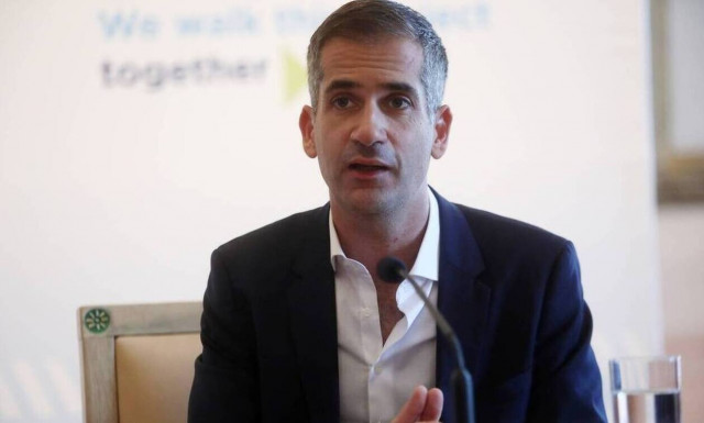 Το κλειδί της πόλης των Τιράνων στο δήμαρχο Αθηναίων Κώστα Μπακογιάννη