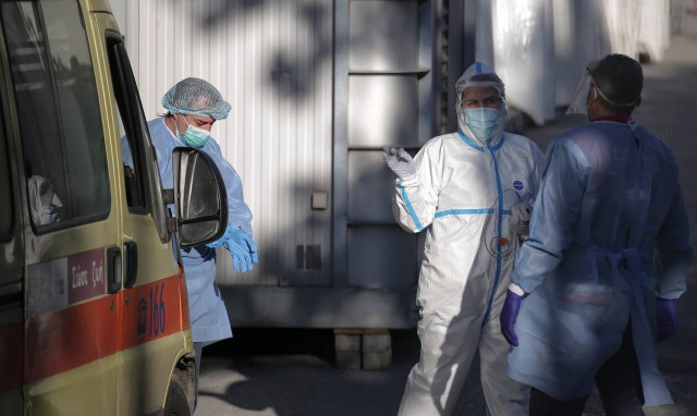 Κρούσματα σήμερα: 248 νέα ανακοίνωσε ο ΕΟΔΥ - 14 νεκροί σε 24 ώρες, στους 296 οι διασωληνωμένοι