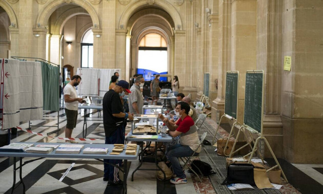 Γαλλία - Περιφερειακές εκλογές: «Χαστούκι» για την ακροδεξιά