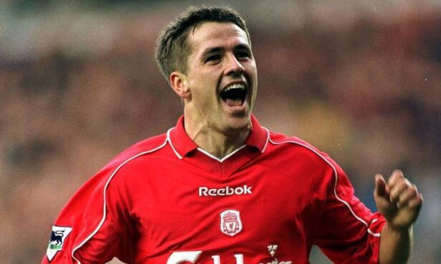 Ερωτικό σκάνδαλο για τον Μάικλ Όουεν - «Τέλεια βυζ..., στείλε κι άλλες φωτογραφίες» (photos)