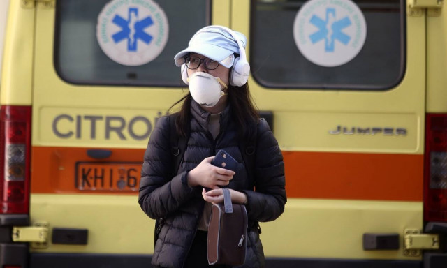 Greece confirms 209 new coronavirus infections on Monday, 17 deaths; 283 on ventilators