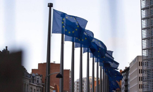 EE: «Μπλόκο» στην έναρξη της ενταξιακής διαδικασίας για Σκόπια και Αλβανία