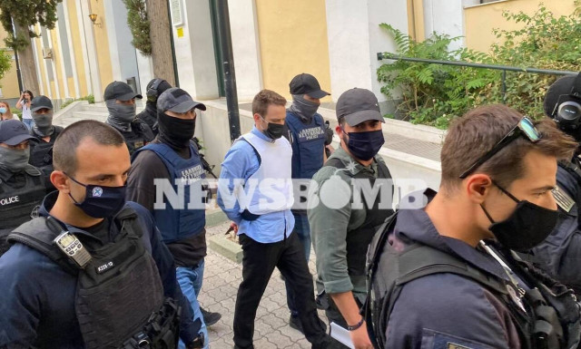 Γλυκά Νερά: Στη φυλακή ο Μπάμπης Αναγνωστόπουλος - Οργή στο πανελλήνιο για το δολοφόνο της Καρολάιν