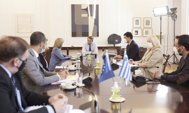 Μητσοτάκης σε Κυριακίδου: Επαρκή εμβόλια και για τον χειμώνα - Αν χρειαστεί επιπλέον δόση