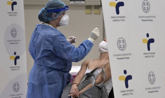 Κρούσματα σήμερα: 225 νέες μολύνσεις στην Αττική, 41 στη Θεσσαλονίκη - Αναλυτικά η διασπορά