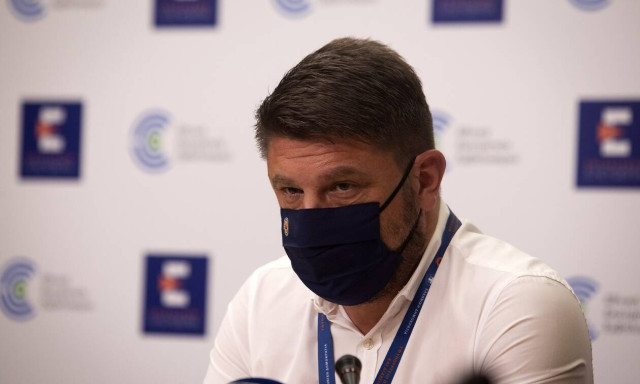 Face masks at outdoor public spaces optional as of Thursday, says Hardalias