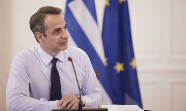 Μητσοτάκης: Συγκρατημένα αισιόδοξοι για την πανδημία – Οι πολίτες ας σκέφτονται τις διακοπές τους