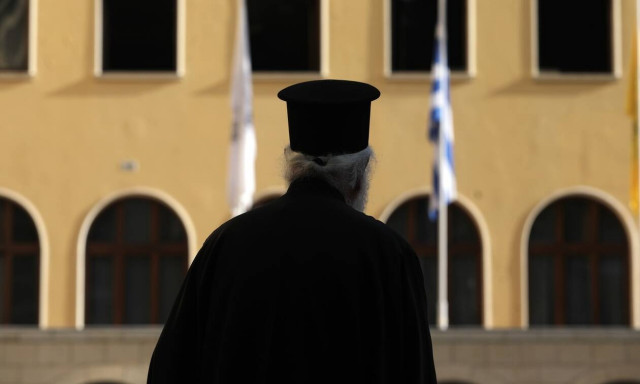 Αγρίνιο: Για βιασμό ανήλικης συνελήφθη ο 49χρονος ιερέας – Είχε και υλικό παιδικής πορνογραφίας