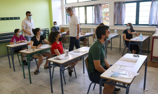 Πανελλήνιες 2021 LIVE: Σε τέσσερα μαθήματα εξετάζονται σήμερα (24/6) οι μαθητές των ΕΠΑΛ