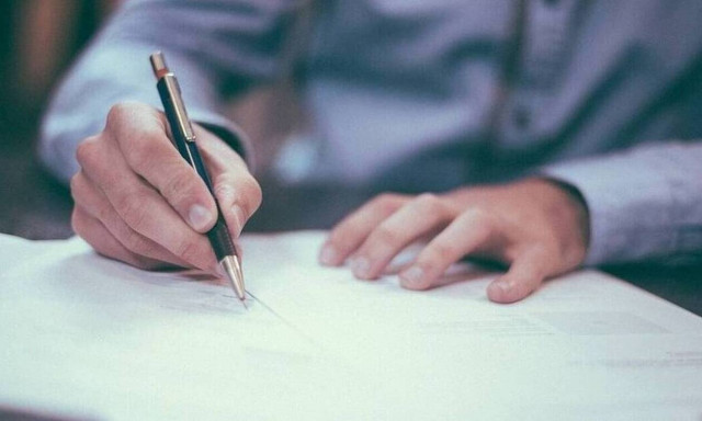 Ποιοι ασφαλισμένοι μπορούν να βγουν πριν τα 67 σε σύνταξη - Πόσα χρόνια απαιτούνται