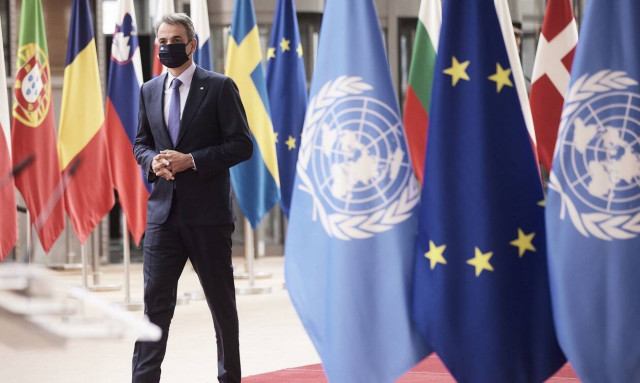 Μητσοτάκης: Έρχονται προνόμια για τους εμβολιασμένους - Δεν απέκλεισε τοπικά lockdown