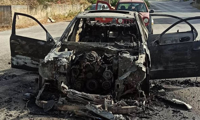 Κέρκυρα: Ταξί τυλίχτηκε στις φλόγες - Επεκτάθηκε σε δάσος η φωτιά