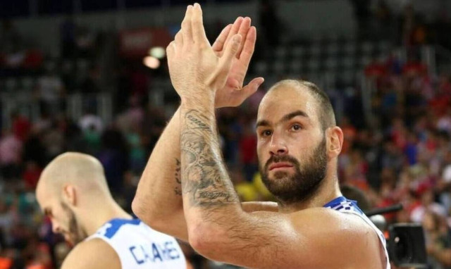 Star player Vassilis Spanoulis announces retirement at 38