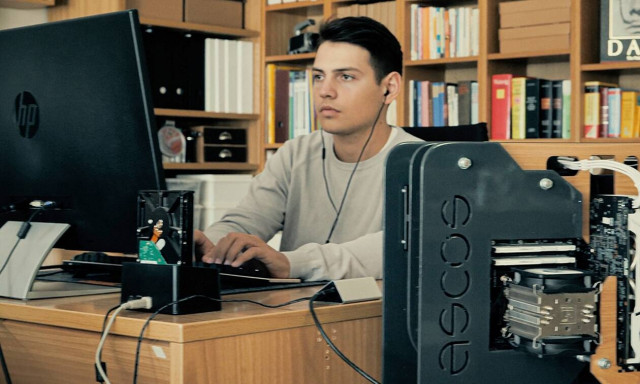 Δημήτρης Χατζής: Ο 22χρονος Καβαλιώτης που κατασκεύασε 3D εκτυπωτή, ρομπότ και οικολογικό κουτί PC