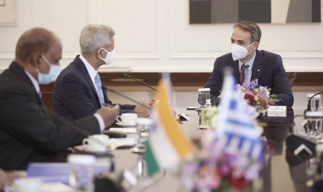 Συνάντηση Μητσοτάκη με τον Ινδό ΥΠΕΞ: Επί τάπητος η οικονομική συνεργασία