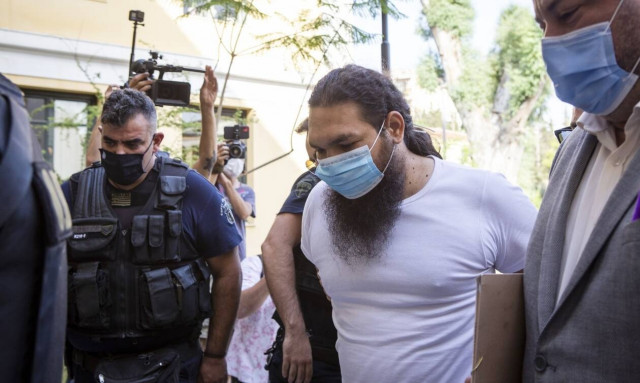 Επίθεση με βιτριόλι: Νέες αποκαλύψεις για τον 37χρονο ιερέα - Eίχε εκδιωχθεί από την Αθωνιάδα Σχολή