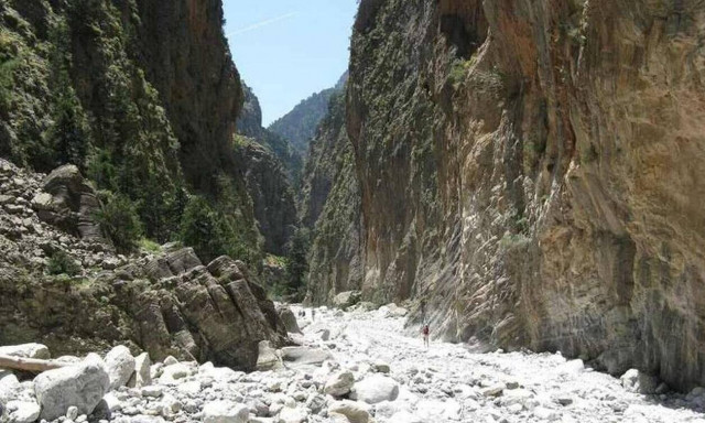 Κρήτη: Ανήλικος υπέστη αλλεργικό σοκ στο φαράγγι της Σαμαριάς