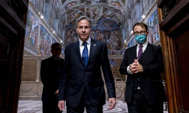 Μπλίνκεν: Δεν είναι πλέον βιώσιμο να κρατούνται 10.000 μαχητές του ISIS στη Συρία