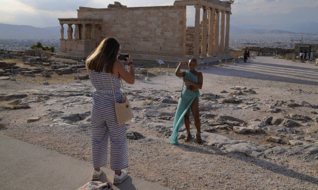 Προνόμια εμβολιασμένων: Τι θα περιλαμβάνουν - Ίσως και σήμερα οι ανακοινώσεις Μητσοτάκη