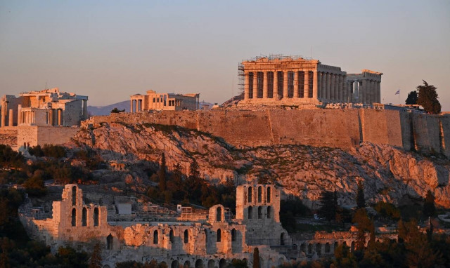 Κρούσματα σήμερα: Στην Αττική οι 325 μολύνσεις, αύξηση και στη Θεσσαλονίκη