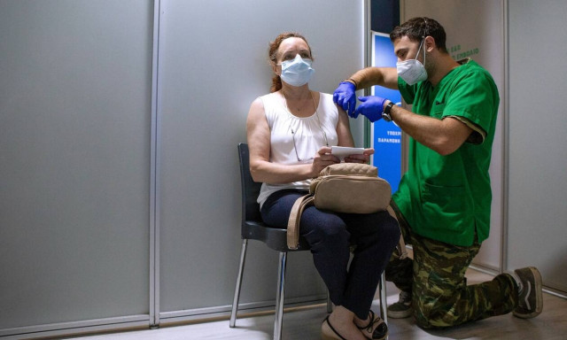 Λινού για Freedom Pass: Τα 150 ευρώ έπρεπε να δίνονται 15 ημέρες μετά τη δεύτερη δόση