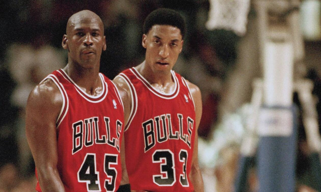 Σκότι Πίπεν: «Εγωκεντρικός» ο Μάικλ Τζόρνταν - «Ρατσιστής» ο Φιλ Τζάκσον