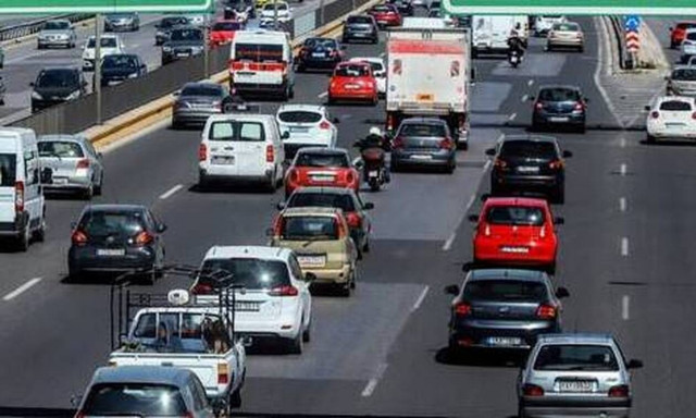 Κίνηση ΤΩΡΑ: Μεγάλο μποτιλιάρισμα και στα δύο ρεύματα του Κηφισού – Δείτε χάρτη