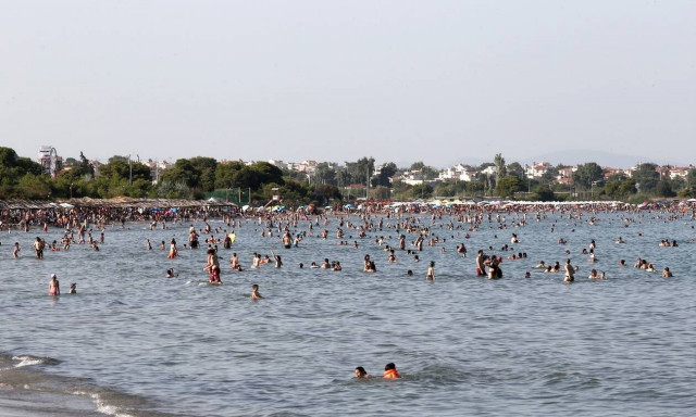 Καιρός: Στα ύψη ξανά η θερμοκρασία - Νέος καύσωνας διαρκείας από σήμερα