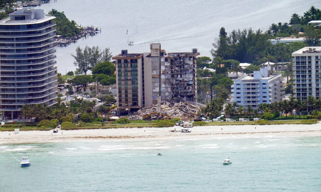 Κατάρρευση κτιρίου στη Φλόριντα