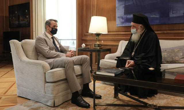 Μητσοτάκης σε Ιερώνυμο: Η εκκλησία να βοηθήσει, ώστε να πειστούν οι καχύποπτοι να εμβολιαστούν