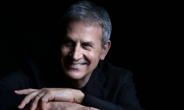 Γιώργος Νταλάρας