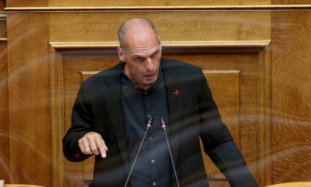 Βαρουφάκης: Το νέο μεσοπρόθεσμο θα οδηγήσει σε πέμπτο μνημόνιο