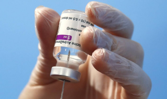 Βρετανία- Κορονοϊός: Το εμβόλιο της AstraZeneca προστατεύει κατά 94% από θάνατο τους άνω των 65