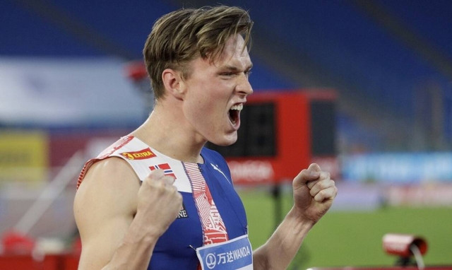 Στίβος: Έγραψε ιστορία ο Βάρχολμ! Κατέρριψε το «στοιχειωμένο» ρεκόρ στα 400μ. εμπόδια (video)