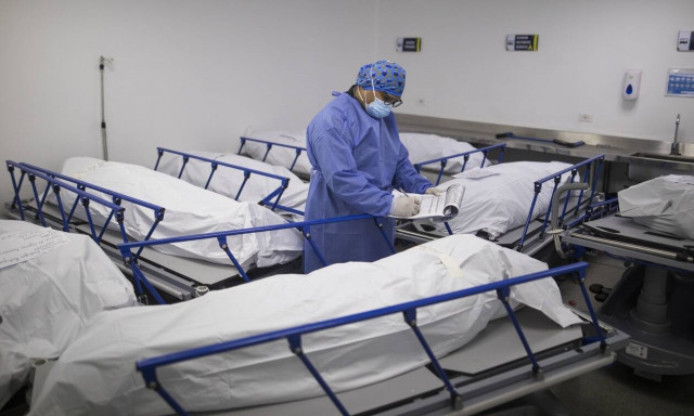 Κορονοϊός: Η πανδημία επιταχύνθηκε στις περισσότερες περιοχές του κόσμου