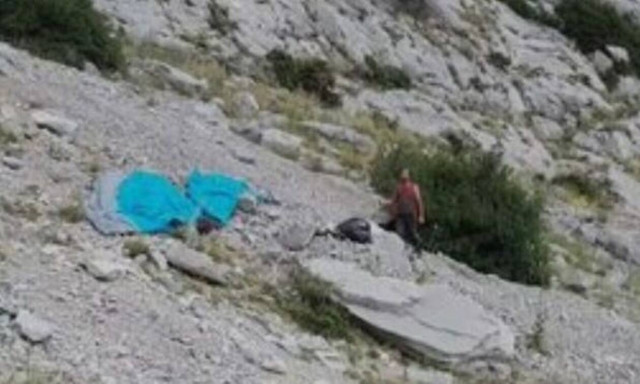 Τραγωδία στον Παρνασσό: Νεκρός ο αιωροπτεριστής που αγνοείτο - Βίντεο από τις έρευνες