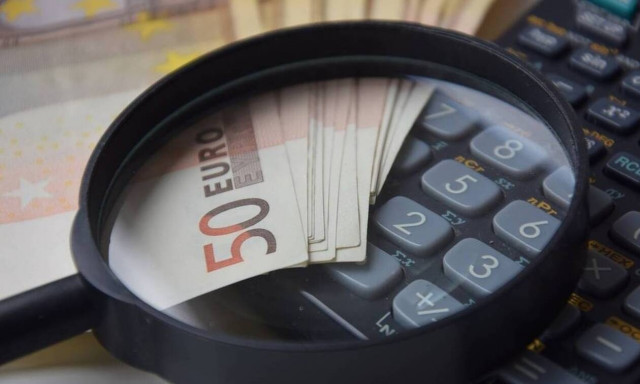 Φορολογικές δηλώσεις: Με αργούς ρυθμούς η υποβολή - Μειωμένος ο φόρος των χρεωστικών εκκαθαριστικών