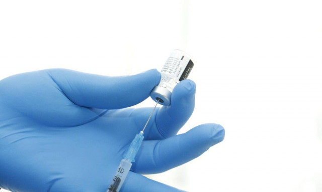 Πάτρα: Συνεχίζεται η αγωνία για την 27χρονη - Δίνει μάχη με τις παρενέργειες του εμβολίου