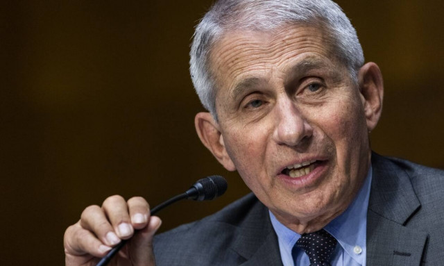 Φάουτσι: Θα φορούσα μάσκα σε μέρη με χαμηλά ποσοστά εμβολιασμού