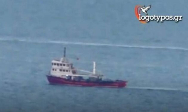 Πρόκληση: Τουρκικά αλιευτικά κάνουν «βόλτες» νότια της Σύρου