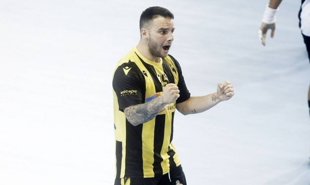 Χάντμπολ: Έγραψε ιστορία η ΑΕΚ! Η πρώτη ομάδα στην Ελλάδα που κατακτά τρεμπλ (videos)