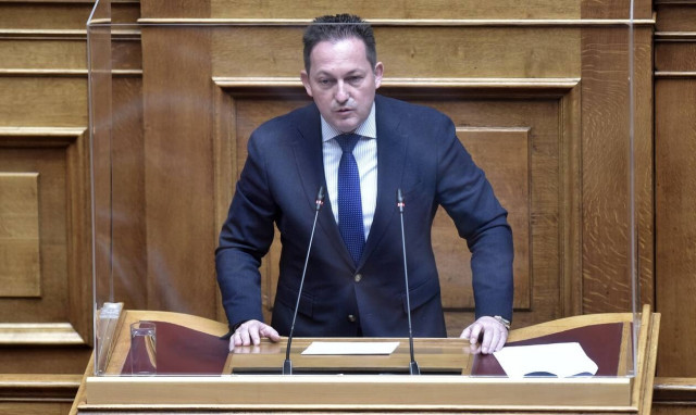 Πέτσας προς δημάρχους: Σας καλώ να ενισχύσουμε τις δυνάμεις μας για να προχωρήσουν οι εμβολιασμοί