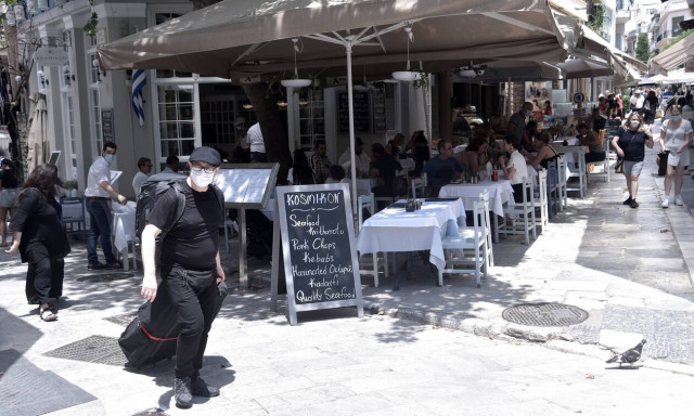 Κορονοϊός: Στήριξη ζητούν οι επαγγελματίες εστίασης μετά τα νέα περιοριστικά μέτρα