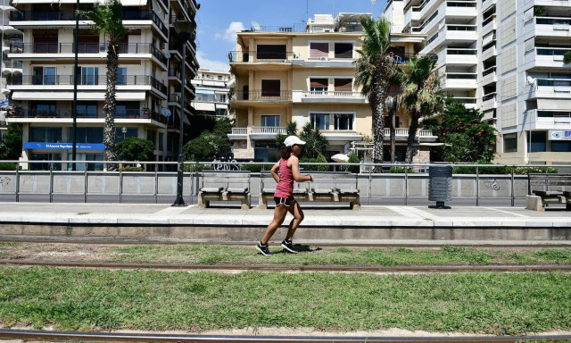 Κρούσματα σήμερα: Πάνω από 2.000 «βλέπει» την επόμενη εβδομάδα ο καθηγητής Θωμαΐδης