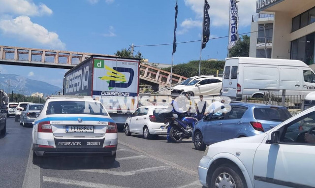 Κίνηση τώρα: Ουρές χιλιομέτρων στον Κηφισό - Στα «κόκκινα» η άνοδος εξαιτίας τροχαίου