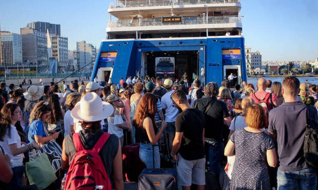 Κορονοϊός - Σαρηγιάννης: Τον δεκαπενταύγουστο η κορύφωση του τέταρτου κύματος